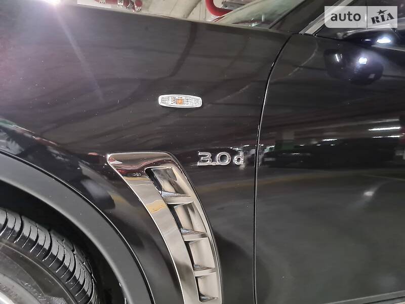 Позашляховик / Кросовер Infiniti QX70 2014 в Львові