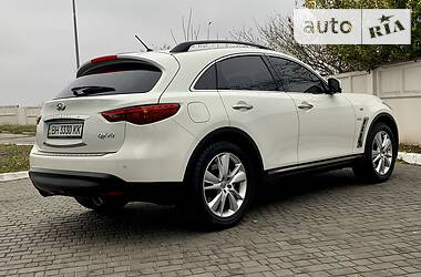 Внедорожник / Кроссовер Infiniti QX70 2014 в Одессе