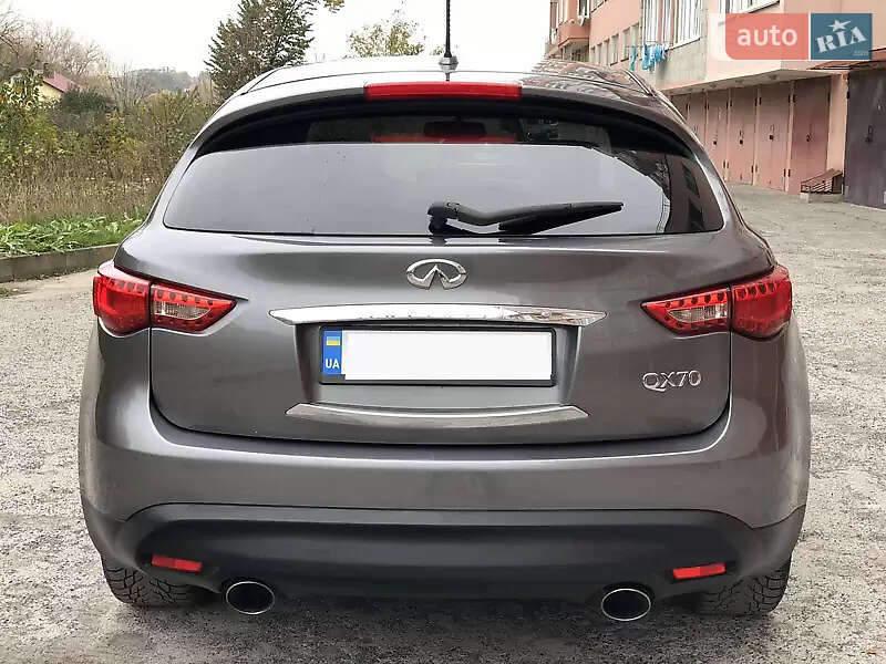 Позашляховик / Кросовер Infiniti QX70 2017 в Шепетівці