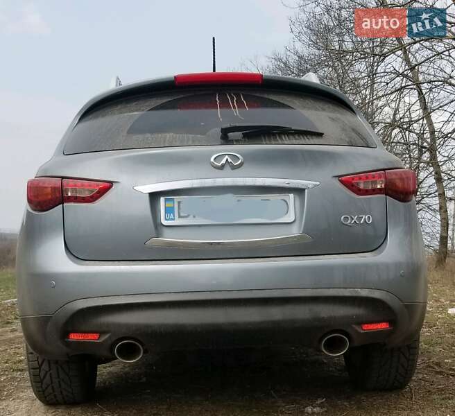 Внедорожник / Кроссовер Infiniti QX70 2016 в Сумах