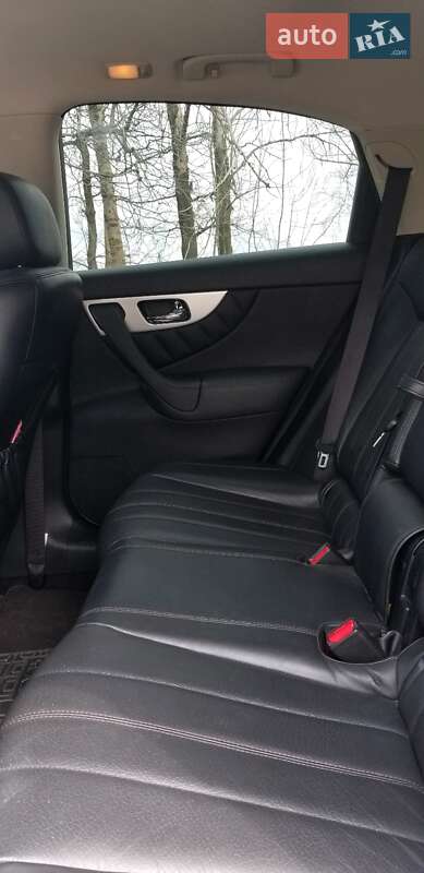 Внедорожник / Кроссовер Infiniti QX70 2016 в Сумах