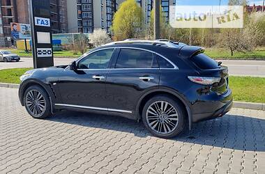Внедорожник / Кроссовер Infiniti QX70 2016 в 