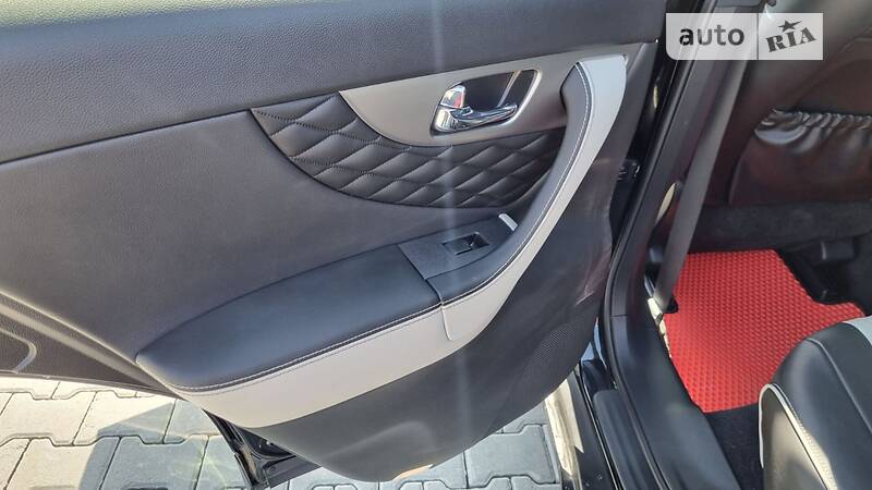 Позашляховик / Кросовер Infiniti QX70 2016 в Хмельницькому фото 24 Позашляховик / Кросовер Infiniti QX70 2016 в Хмельницькому