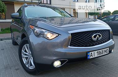 Позашляховик / Кросовер Infiniti QX70 2015 в Києві