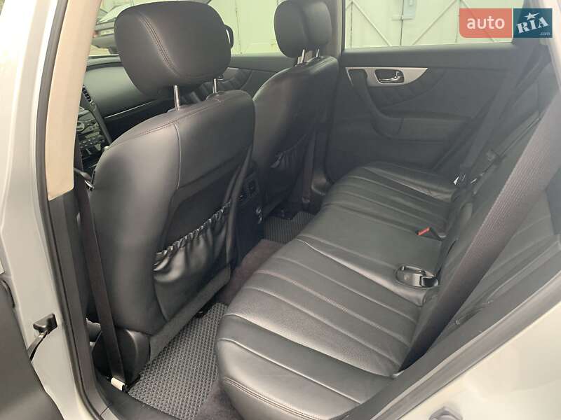 Внедорожник / Кроссовер Infiniti QX70 2017 в Запорожье