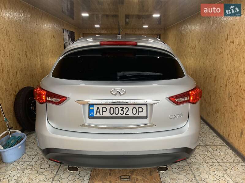 Внедорожник / Кроссовер Infiniti QX70 2017 в Запорожье