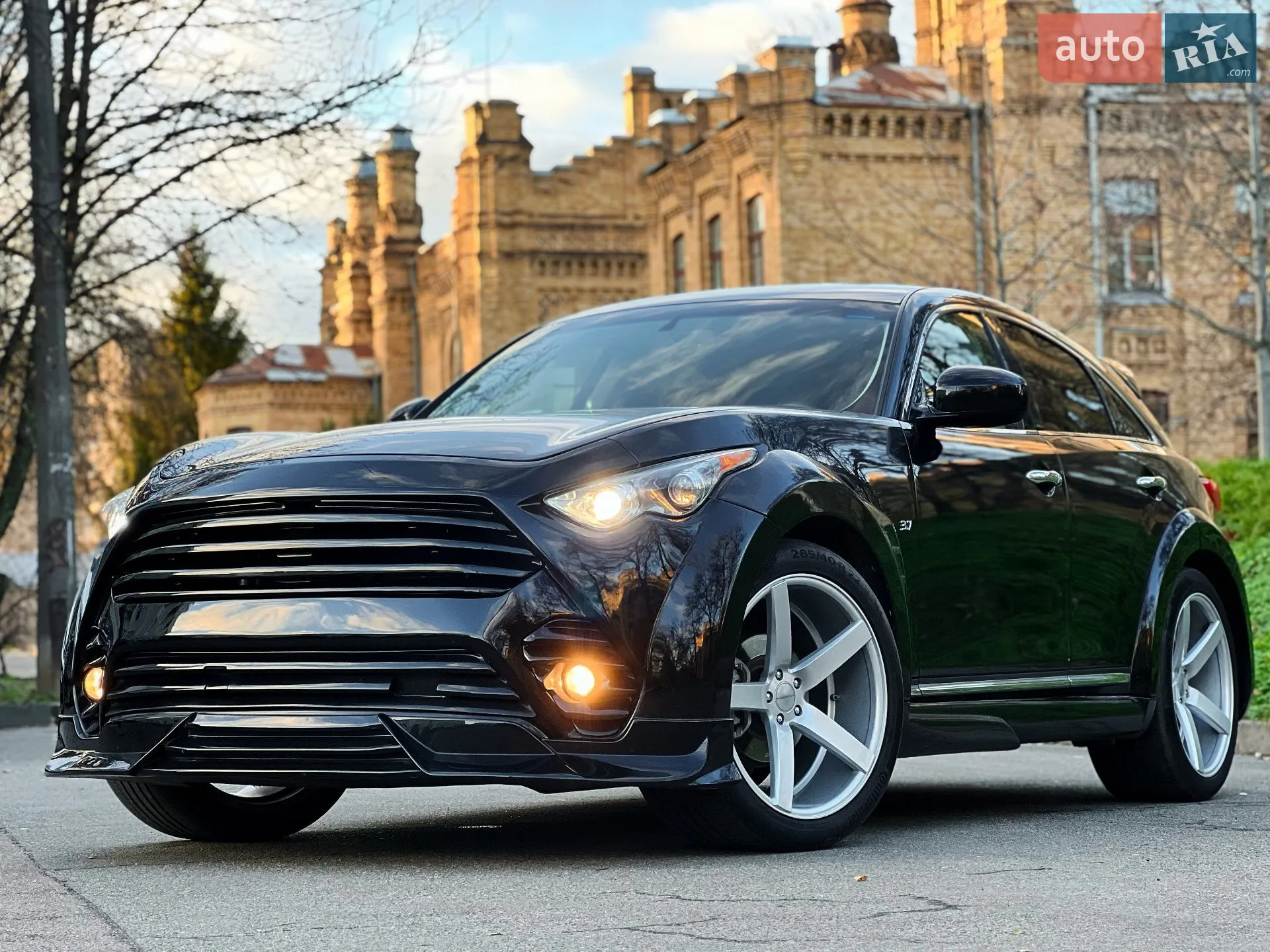 2016 Infiniti QX70 - фото 1