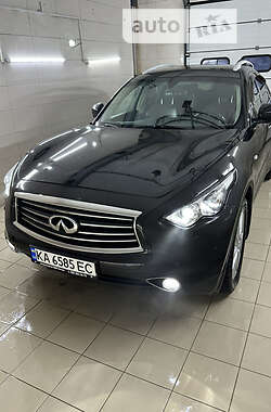 Внедорожник / Кроссовер Infiniti QX70 2013 в 