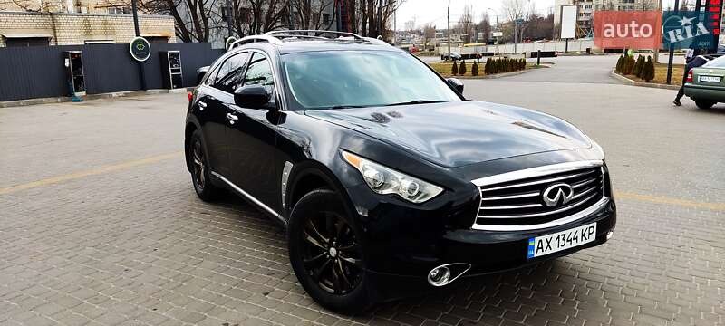 Внедорожник / Кроссовер Infiniti QX70 2014 в Харькове