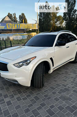 Внедорожник / Кроссовер Infiniti QX70 2017 в Кременчуге