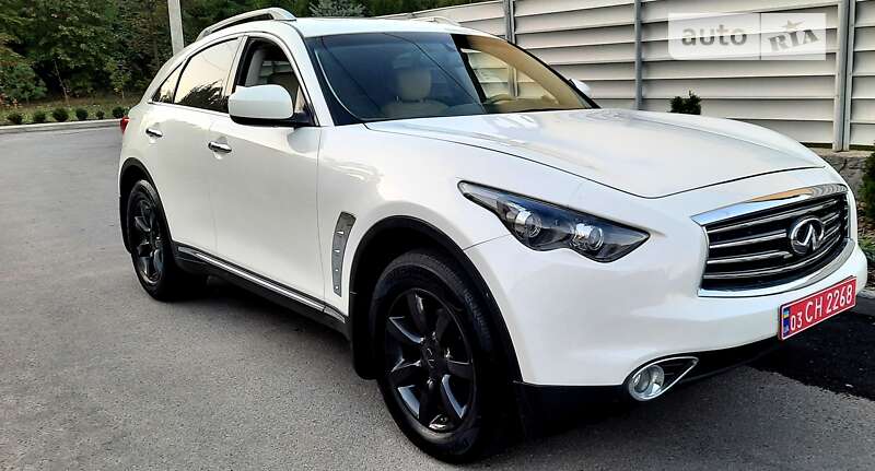 Позашляховик / Кросовер Infiniti QX70 2016 в Вінниці