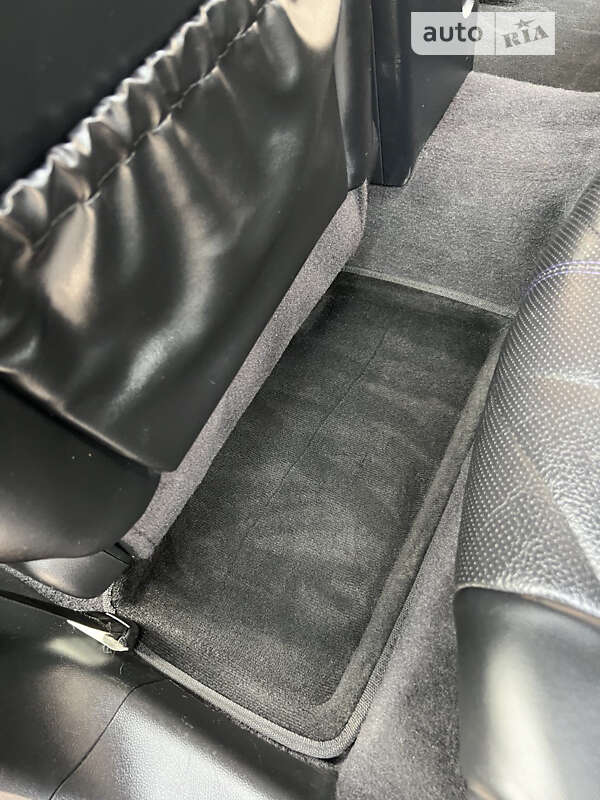 Позашляховик / Кросовер Infiniti QX70 2016 в Вишневому