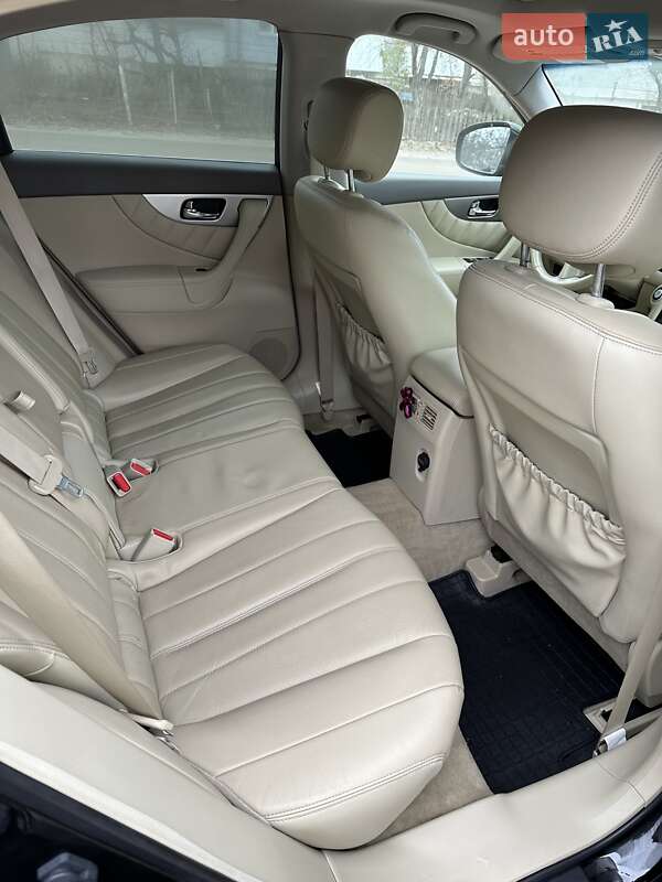 Внедорожник / Кроссовер Infiniti QX70 2016 в Киеве