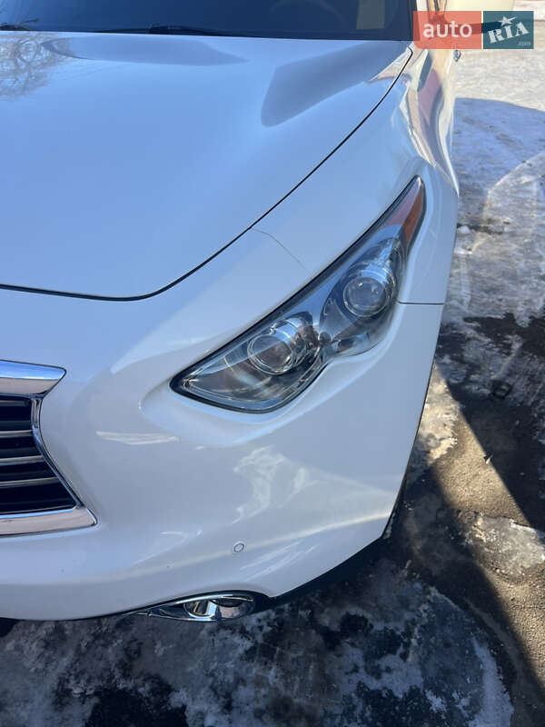 Внедорожник / Кроссовер Infiniti QX70 2013 в Ивано-Франковске