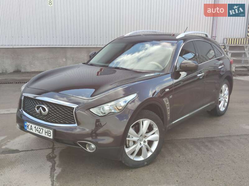 Infiniti QX70 2013