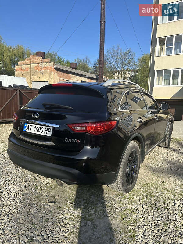 Внедорожник / Кроссовер Infiniti QX70 2015 в Ивано-Франковске