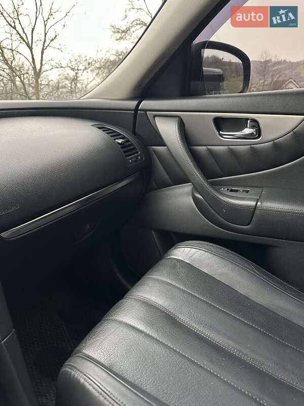 Внедорожник / Кроссовер Infiniti QX70 2015 в Ивано-Франковске