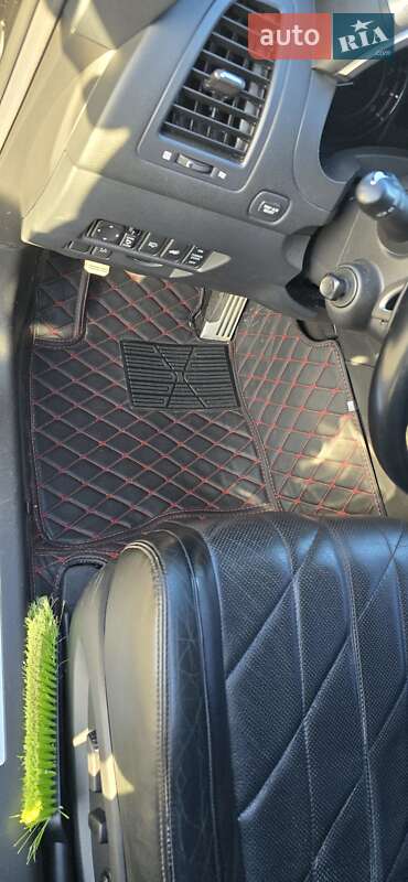 Внедорожник / Кроссовер Infiniti QX70 2013 в Обухове