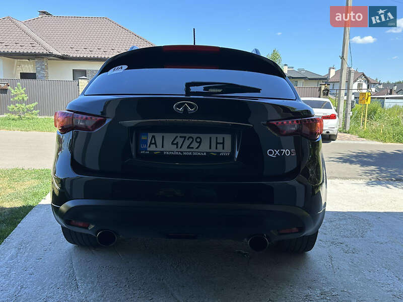 Внедорожник / Кроссовер Infiniti QX70 2016 в Киеве