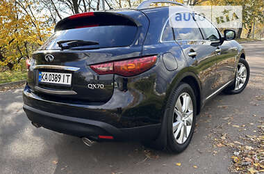 Внедорожник / Кроссовер Infiniti QX70 2016 в Киеве