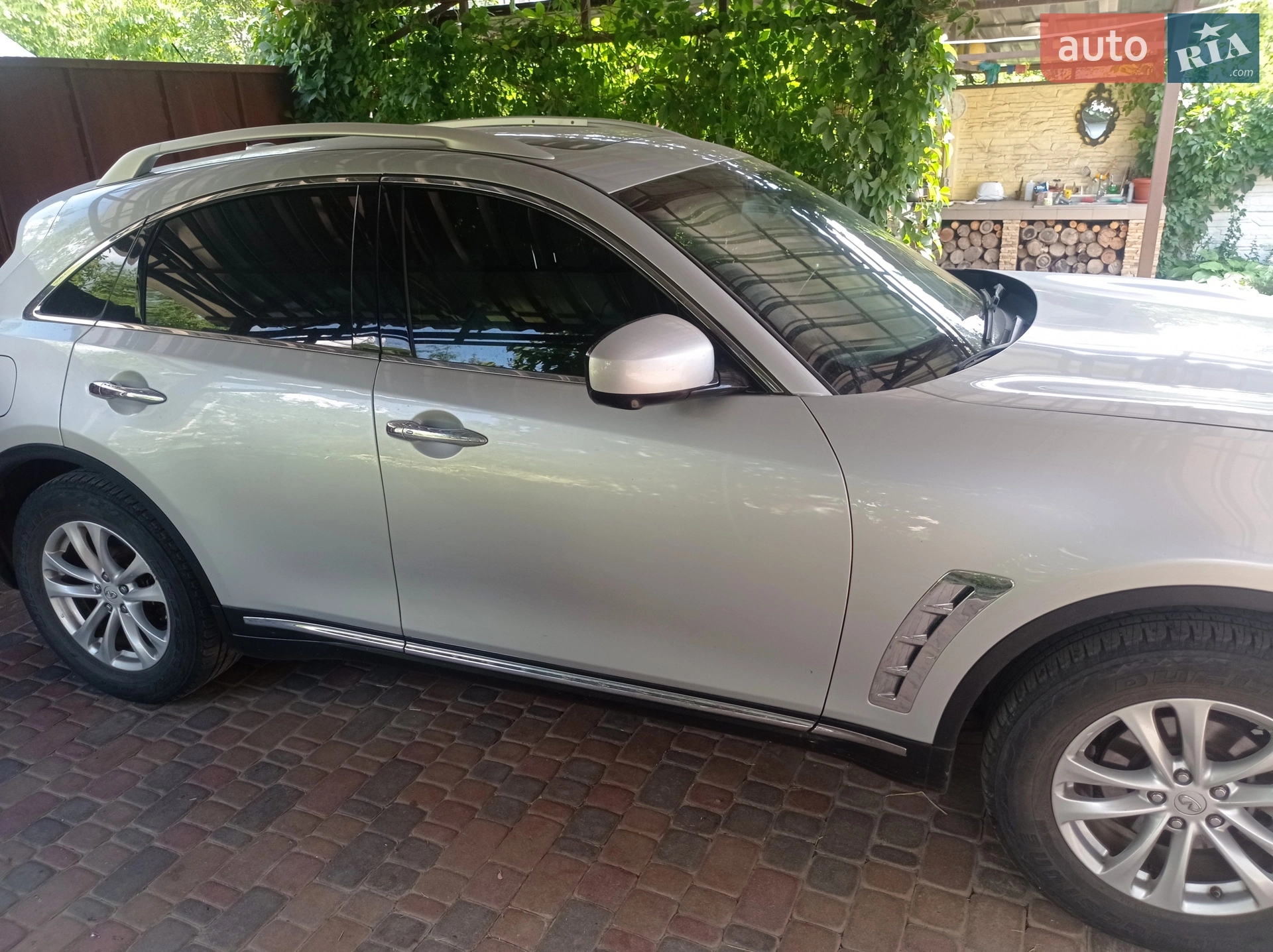 2017 Infiniti QX70 - мініатюра 3