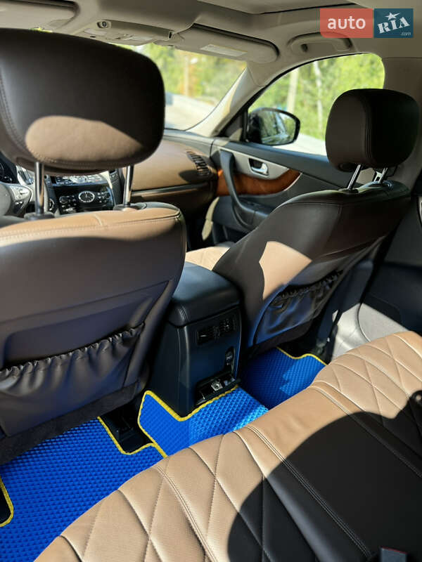Позашляховик / Кросовер Infiniti QX70 2013 в Дніпрі