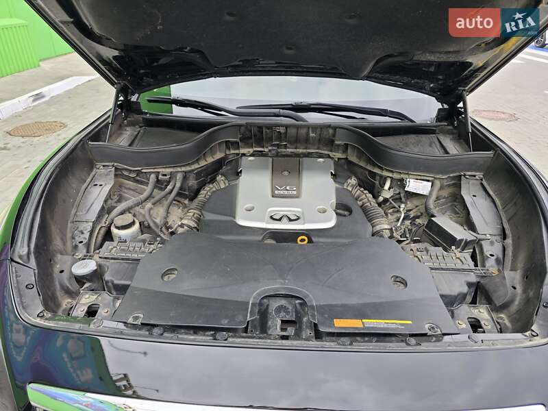 Внедорожник / Кроссовер Infiniti QX70 2014 в Виннице