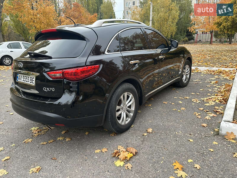 Внедорожник / Кроссовер Infiniti QX70 2017 в Харькове