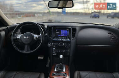 Внедорожник / Кроссовер Infiniti QX70 2014 в Киеве