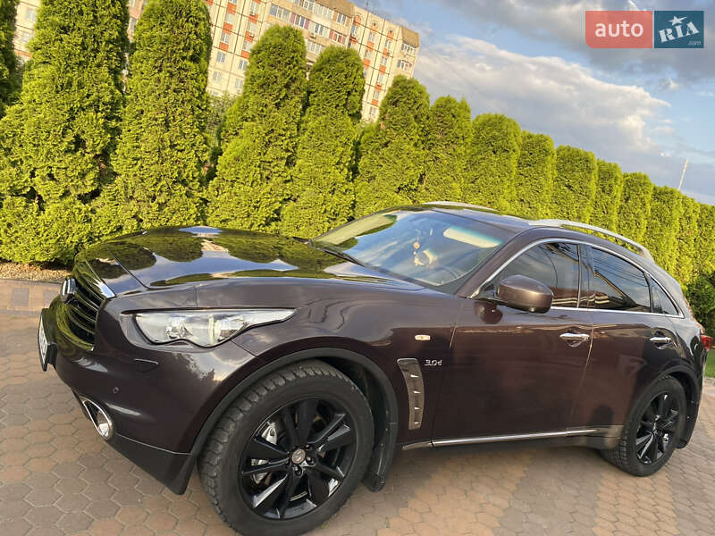 Позашляховик / Кросовер Infiniti QX70 2013 в Києві