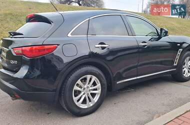 Седан Infiniti QX70 2013 в Києві