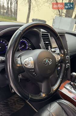 Внедорожник / Кроссовер Infiniti QX70 2014 в Днепре