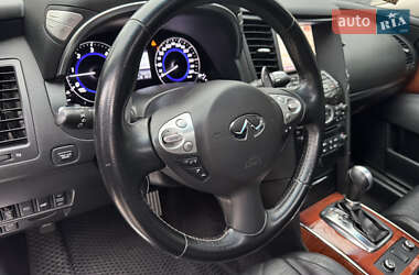 Позашляховик / Кросовер Infiniti QX70 2013 в Одесі