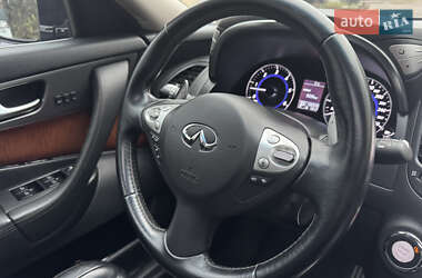 Позашляховик / Кросовер Infiniti QX70 2013 в Одесі