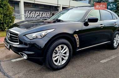 Позашляховик / Кросовер Infiniti QX70 2013 в Києві