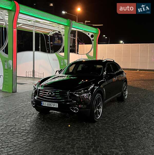 Позашляховик / Кросовер Infiniti QX70 2014 в Києві