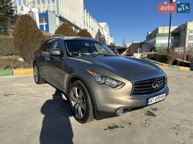 Внедорожник / Кроссовер Infiniti QX70 2014 в Ивано-Франковске