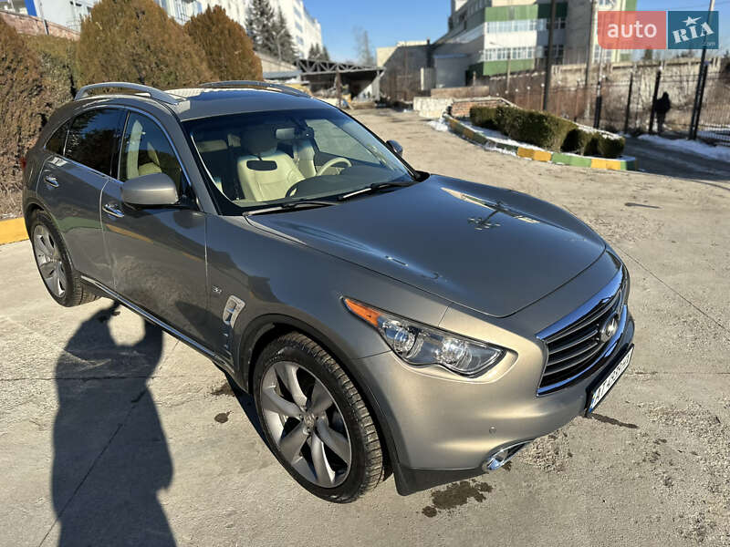 Внедорожник / Кроссовер Infiniti QX70 2014 в Ивано-Франковске
