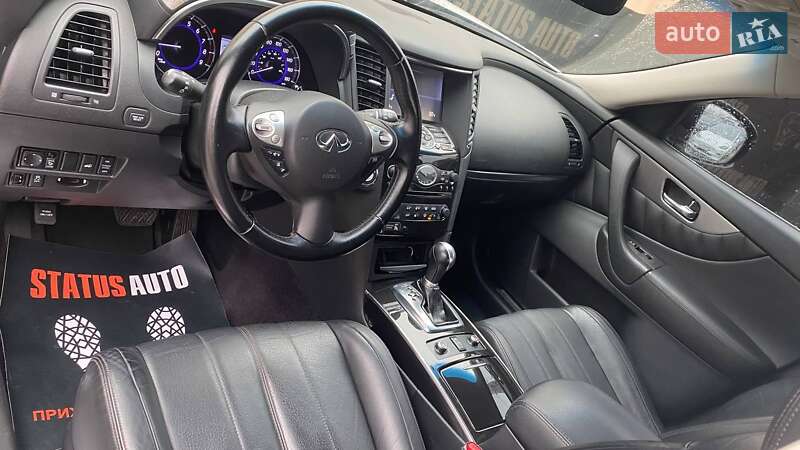 Внедорожник / Кроссовер Infiniti QX70 2014 в Виннице