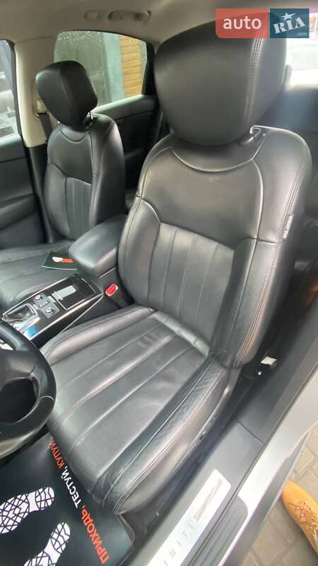 Внедорожник / Кроссовер Infiniti QX70 2014 в Виннице