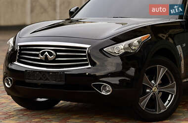 Внедорожник / Кроссовер Infiniti QX70 2015 в Одессе