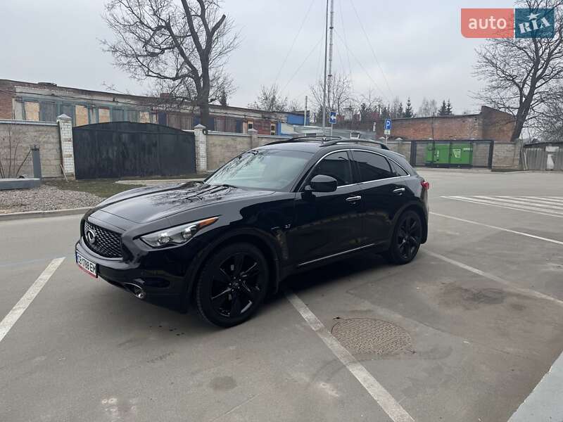 Внедорожник / Кроссовер Infiniti QX70 2017 в Чернигове