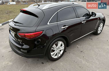 Внедорожник / Кроссовер Infiniti QX70 2013 в Киеве