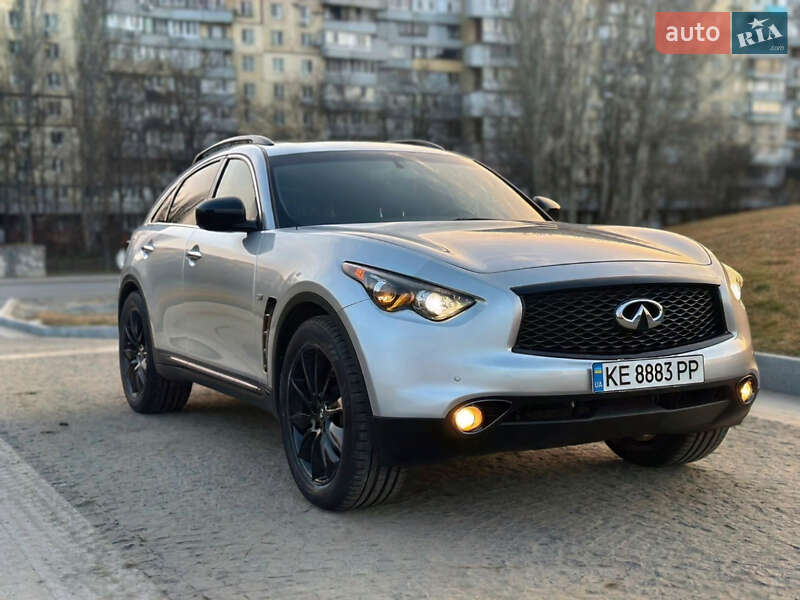 Infiniti QX70 2016