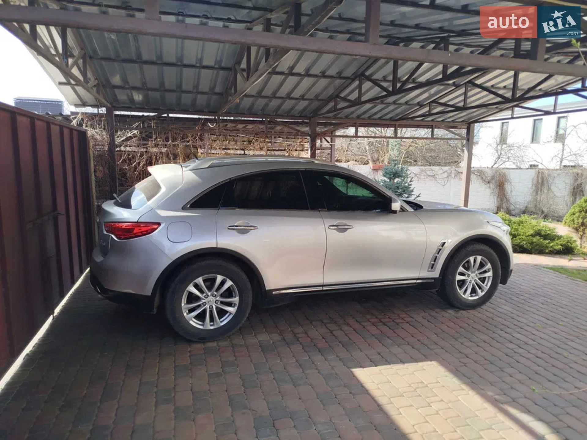 2017 Infiniti QX70 - мініатюра 9
