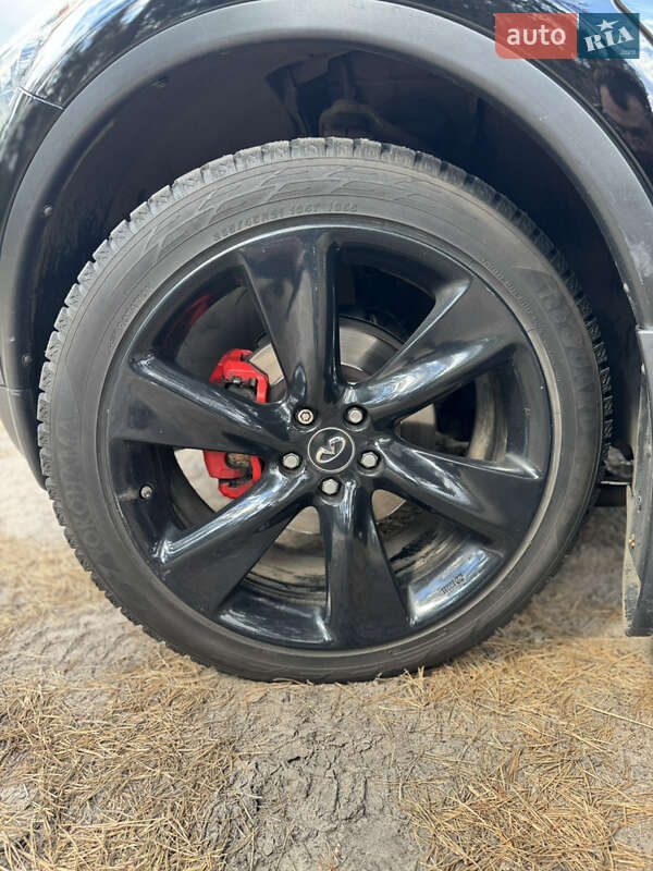 Внедорожник / Кроссовер Infiniti QX70 2016 в Черкассах