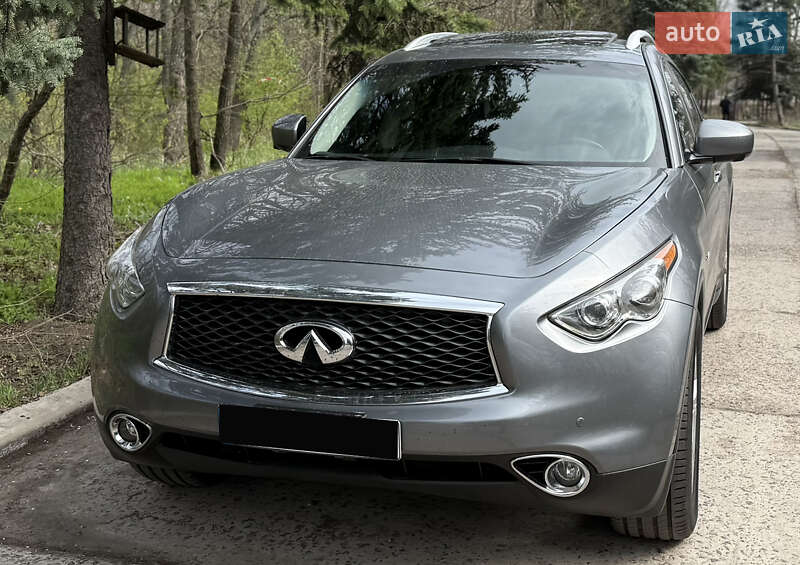 Позашляховик / Кросовер Infiniti QX70 2016 в Краматорську