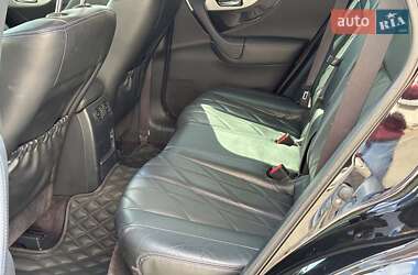 Внедорожник / Кроссовер Infiniti QX70 2015 в 