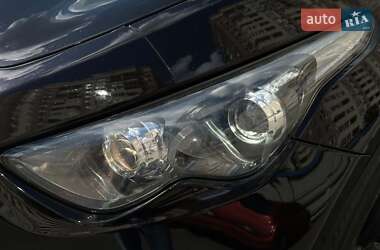 Внедорожник / Кроссовер Infiniti QX70 2015 в 