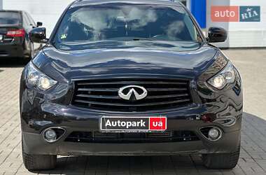 Внедорожник / Кроссовер Infiniti QX70 2015 в 